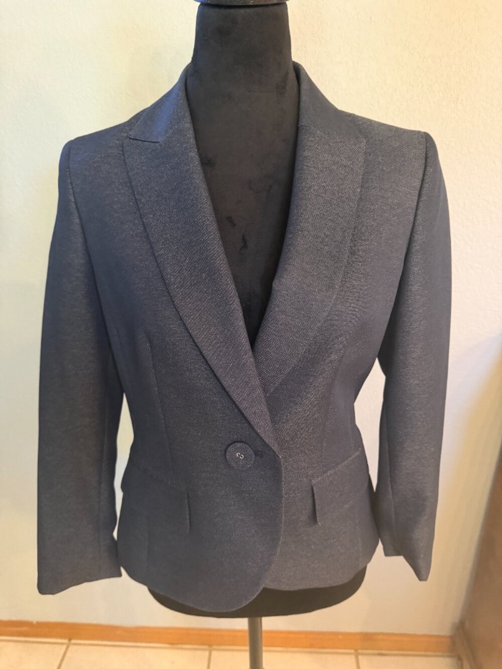 9 & Company Charcol Grey Suit Jacket with mock pockets Size 4P
